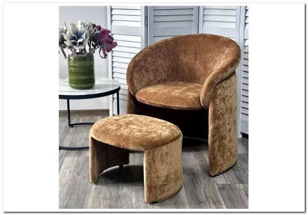 Кресло+оттоманка HUG AT5139-13 Коричневый, ткань/каркас металл в обивке AT5139-13 ®DISAUR заказать по цене 25 500 руб. в Перми Кресло+оттоманка HUG AT5139-13 Коричневый, ткань/каркас металл в обивке AT5139-13 ®DISAUR заказать по цене 25 500 руб. в Перми